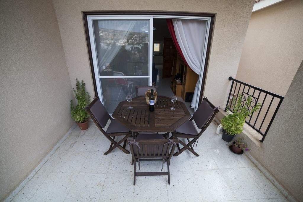 The Marilouize Apartment Peyia Quarto foto