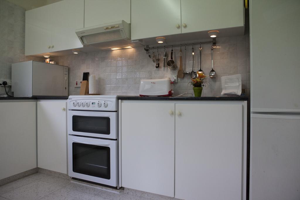 The Marilouize Apartment Peyia Quarto foto
