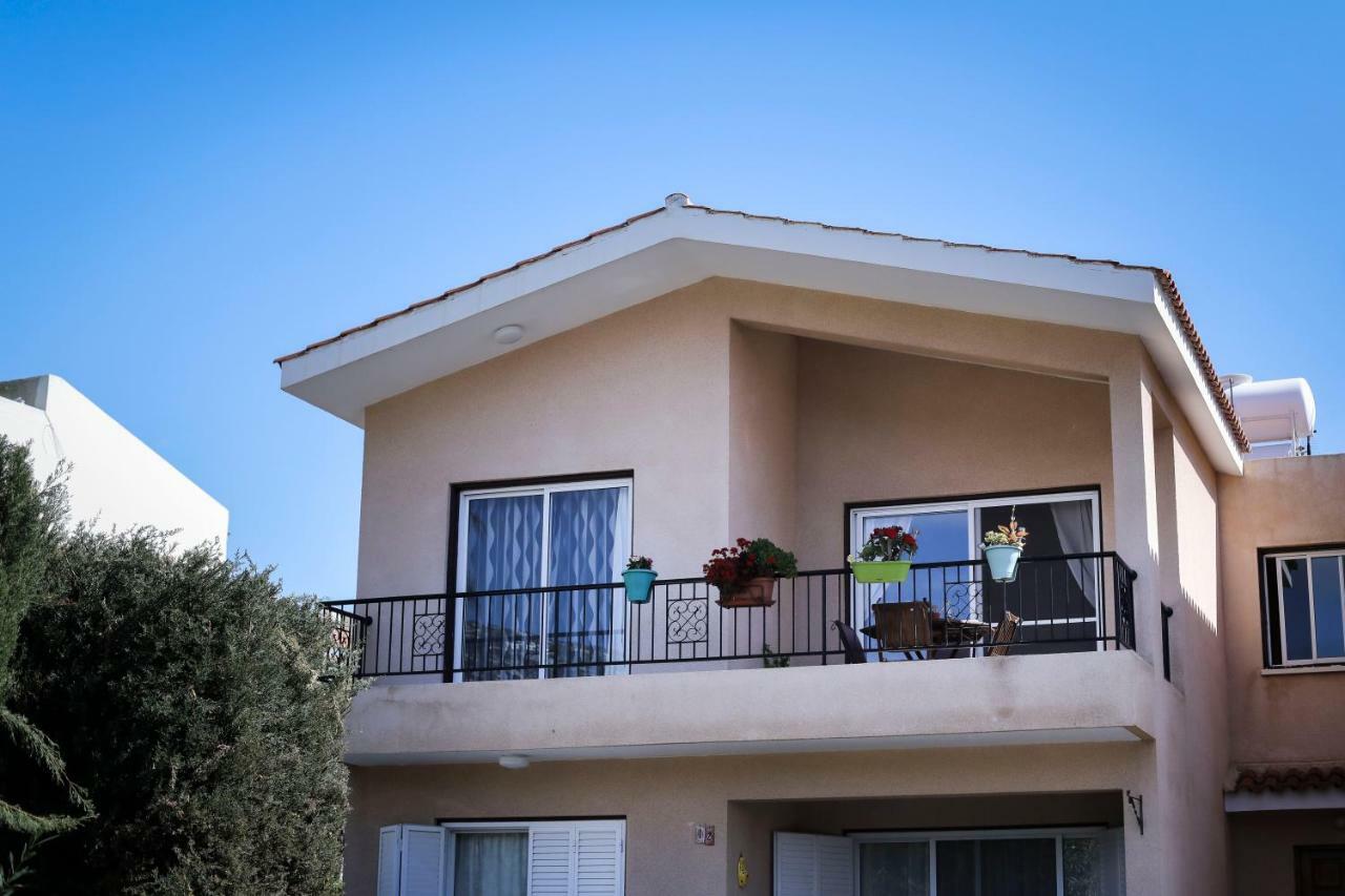 The Marilouize Apartment Peyia Exterior foto